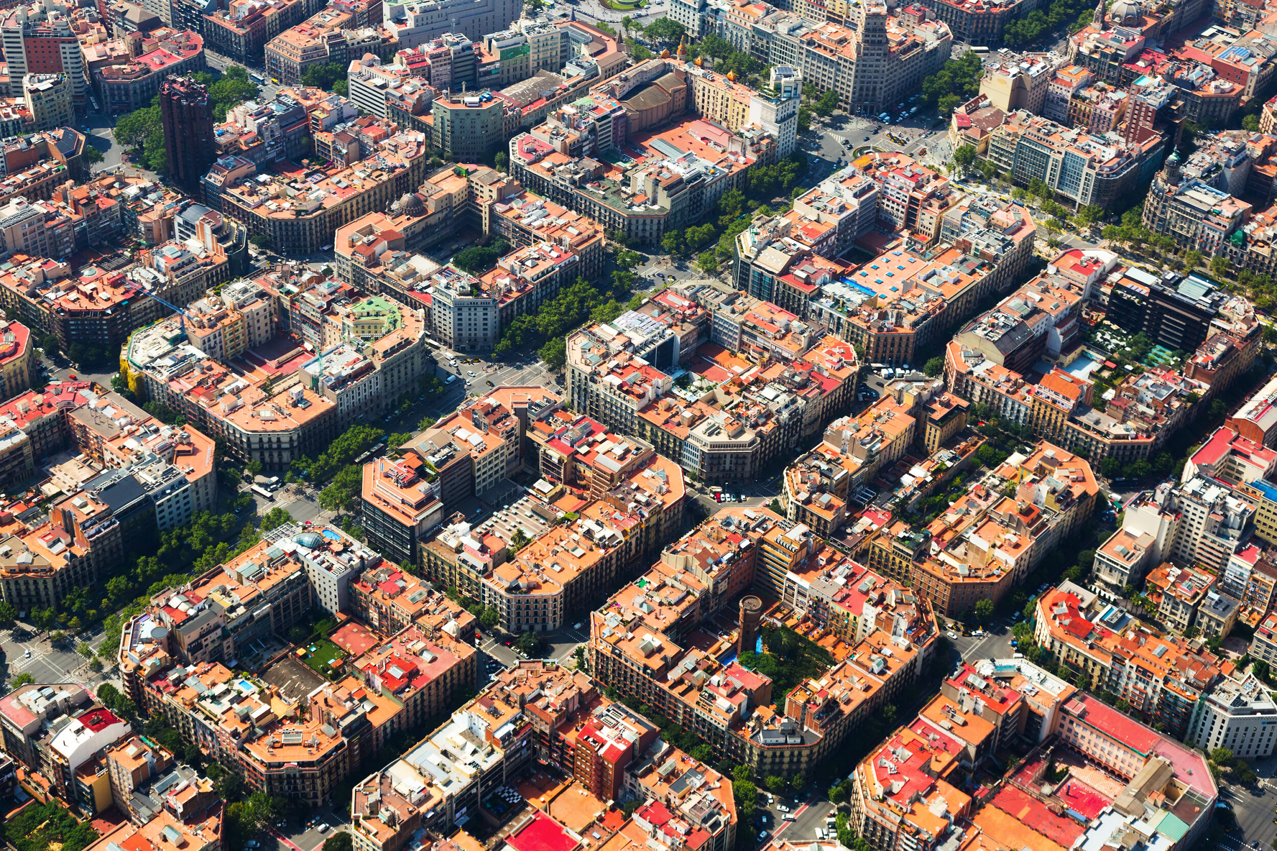 Aerial view of Barcelona, a key city for professionals benefiting from the Beckham Law in Spain