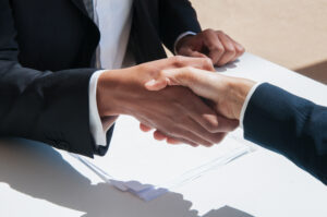 Acuerdo tras conflicto de socios